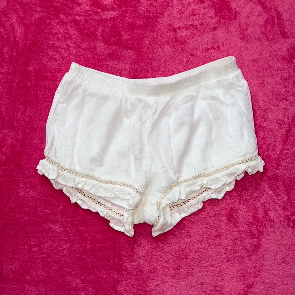 White Beachy Pacsun Shorts